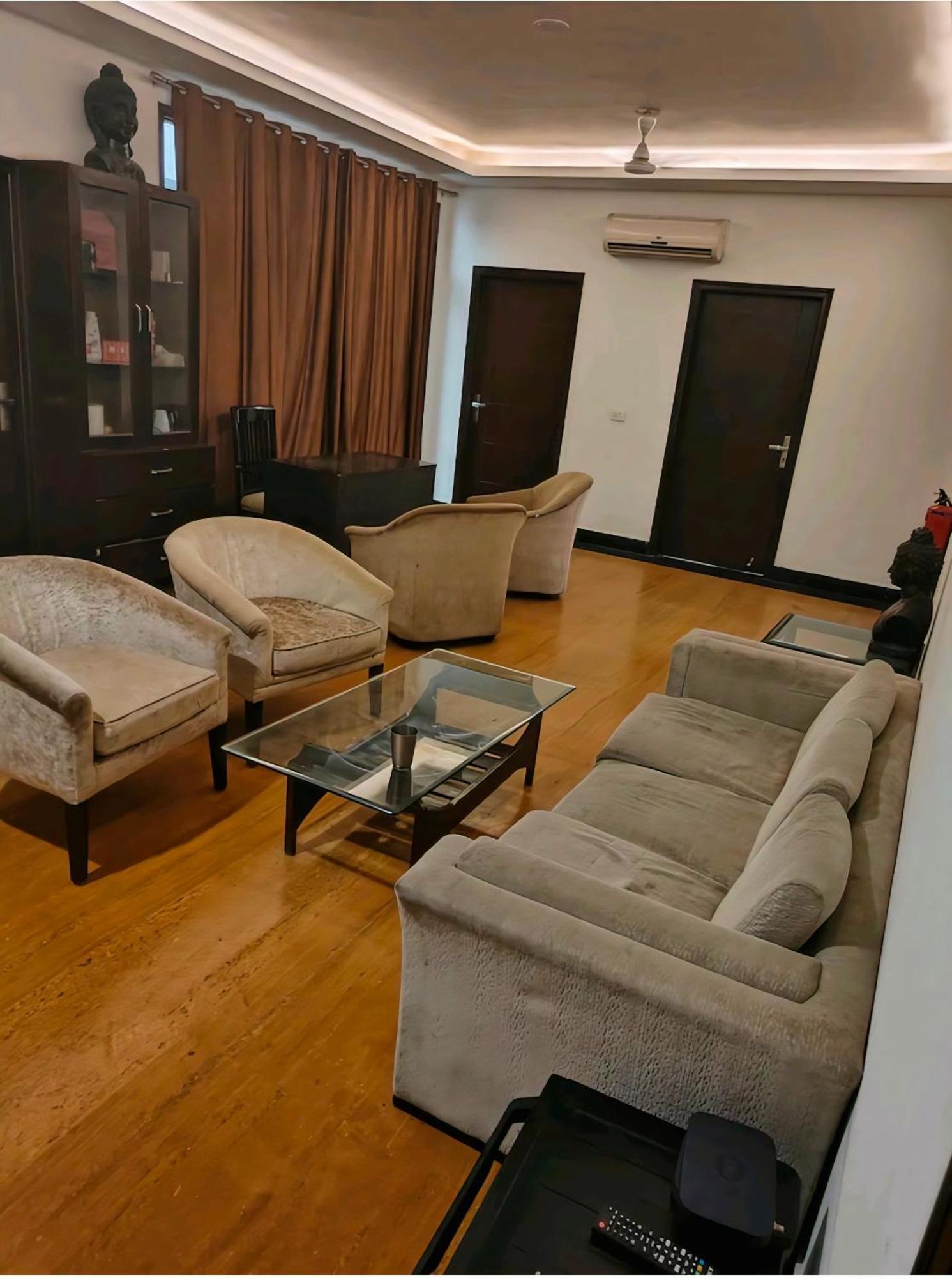 Glace Stay Inn Near Igi Airport New Delhi Exterior photo