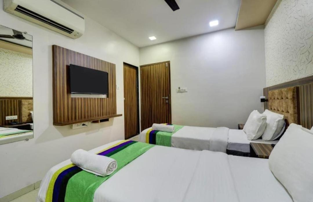 Glace Stay Inn Near Igi Airport New Delhi Exterior photo